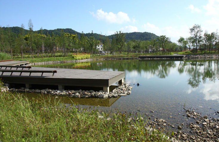 東錢(qián)湖環(huán)南湖岸線水上花園 東錢(qián)湖環(huán)南湖岸線水上花園